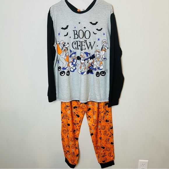 DISNEY Mickey Mouse‎ Halloween Long Sleeved Pajamas Set Women Medium.C27 - Picture 1 of 14